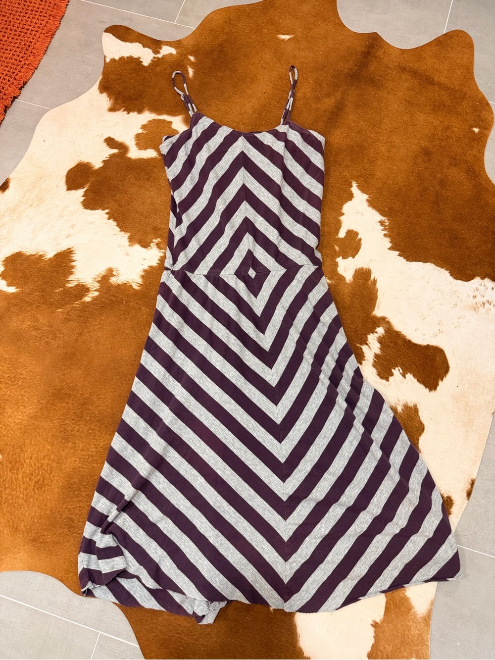 Roxy Chevron Spaghetti Strap Midi Dress in Purple and Gray